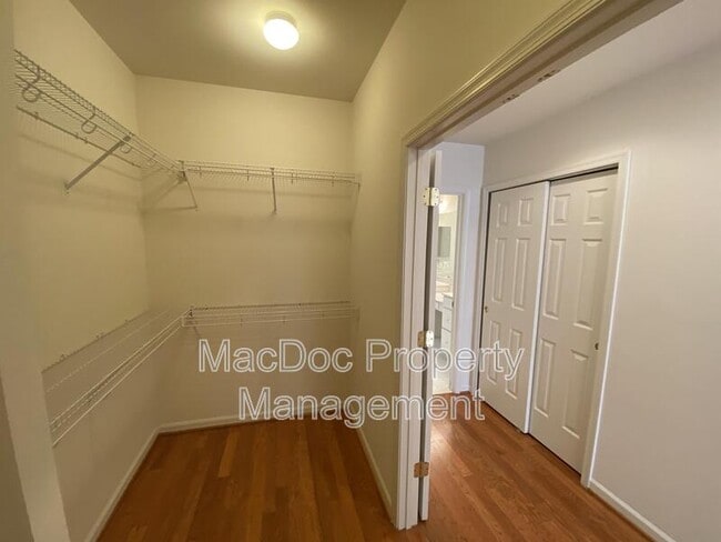 Building Photo - 1012 Maureen Dr