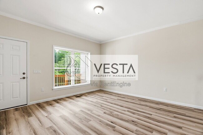 Building Photo - 9 Rolos Wy