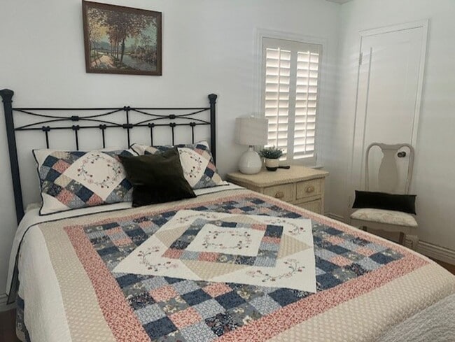 Building Photo - Single Family Home close to SUU