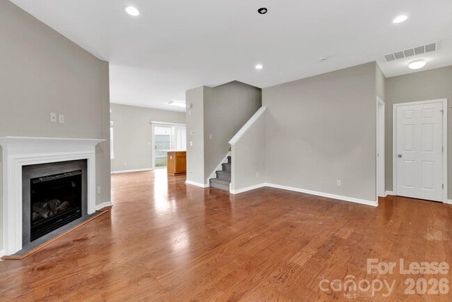 Building Photo - 10350 Stineway Ct