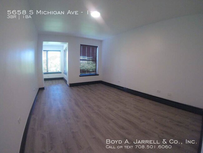 Building Photo - 5658 S Michigan Ave