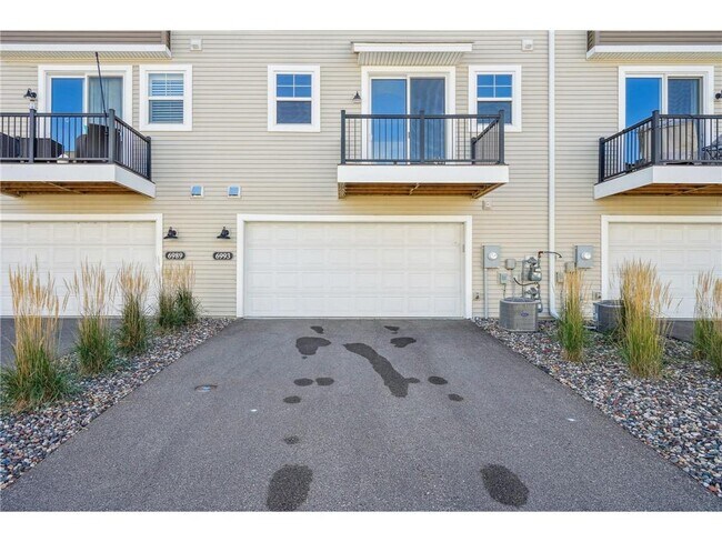 Building Photo - 6993 Huckleberry Dr