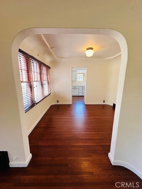 Building Photo - 322 S Ohio St