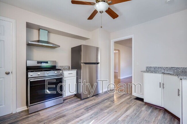 Building Photo - 6949 Marbev Dr