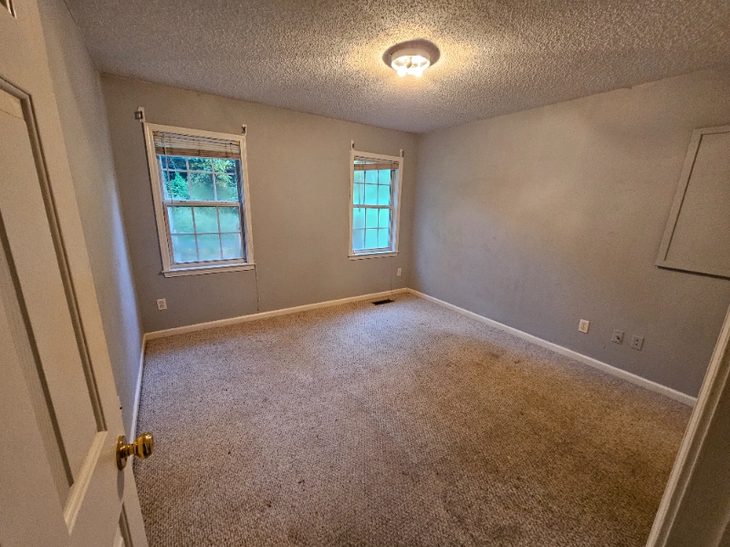 Building Photo - 115 Wilde Brook Dr