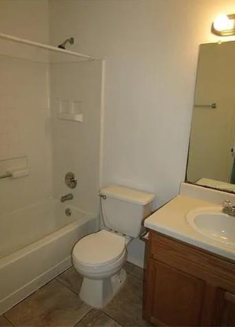 Building Photo - 12500 Campana Dr