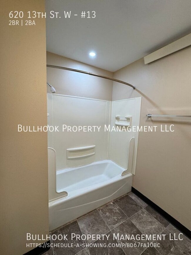 Building Photo - 620 13th St W