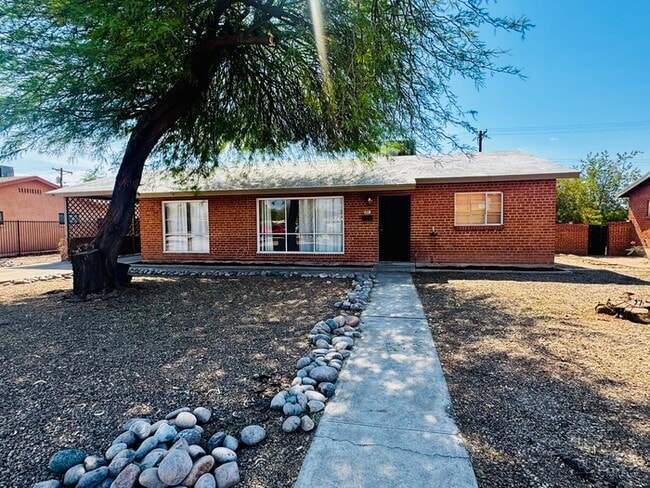 Primary Photo - FOR RENT