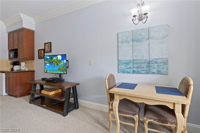 Building Photo - 30 Strada Di Villaggio