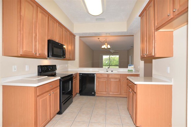 Building Photo - 9435 Myrtle Creek Ln