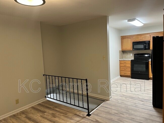 Building Photo - 506 Santa Fe St