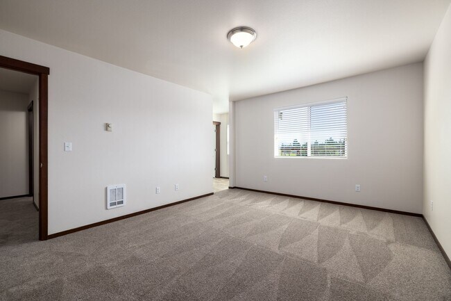 Building Photo - Gilkey 425,LLC#12