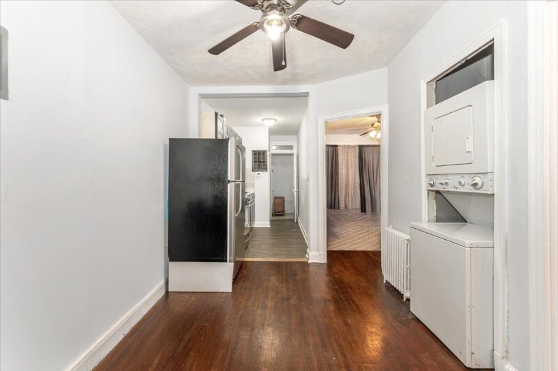 Building Photo - 1359 Bryant St NE