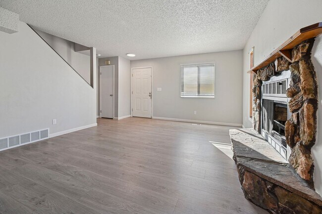 Building Photo - BG - GA6420