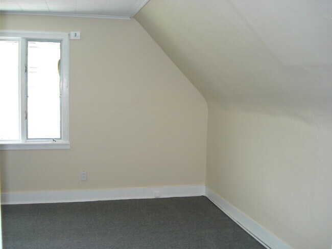 Bedroom #1 - 232 Weimar St