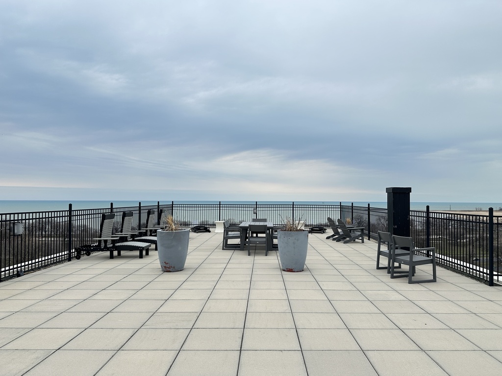Building Photo - 4950 N Marine Dr