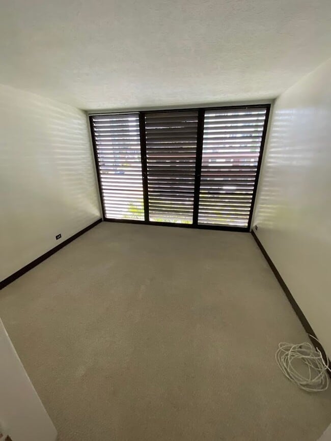 Building Photo - 505LEE