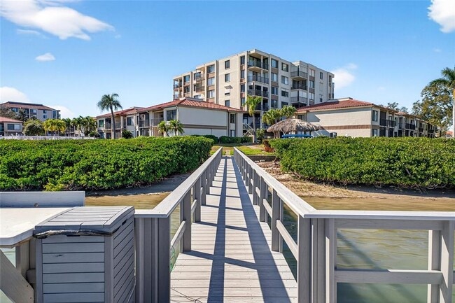 Building Photo - 6218 Palma Del Mar Blvd S