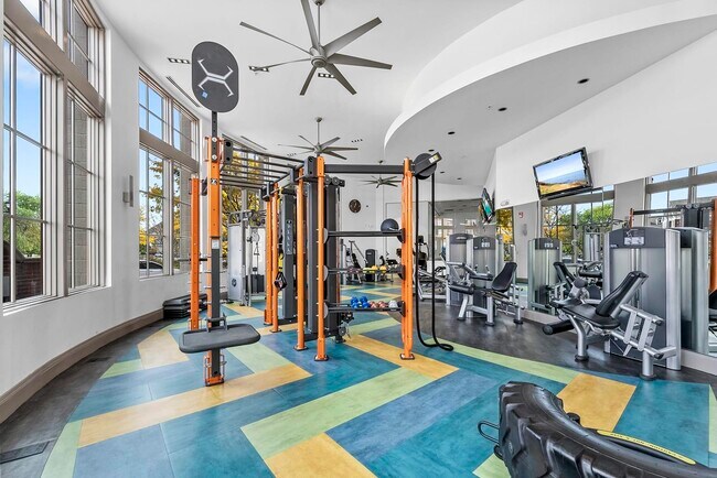 Building Photo - 302 Constitution Ave