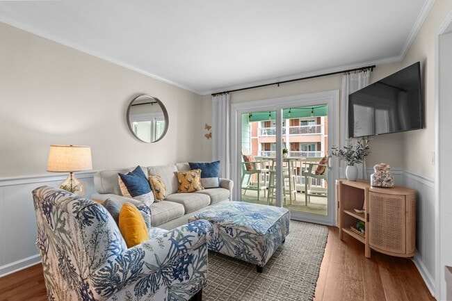 Building Photo - Shore Thing: Seasonal Beachfront Rental (D...