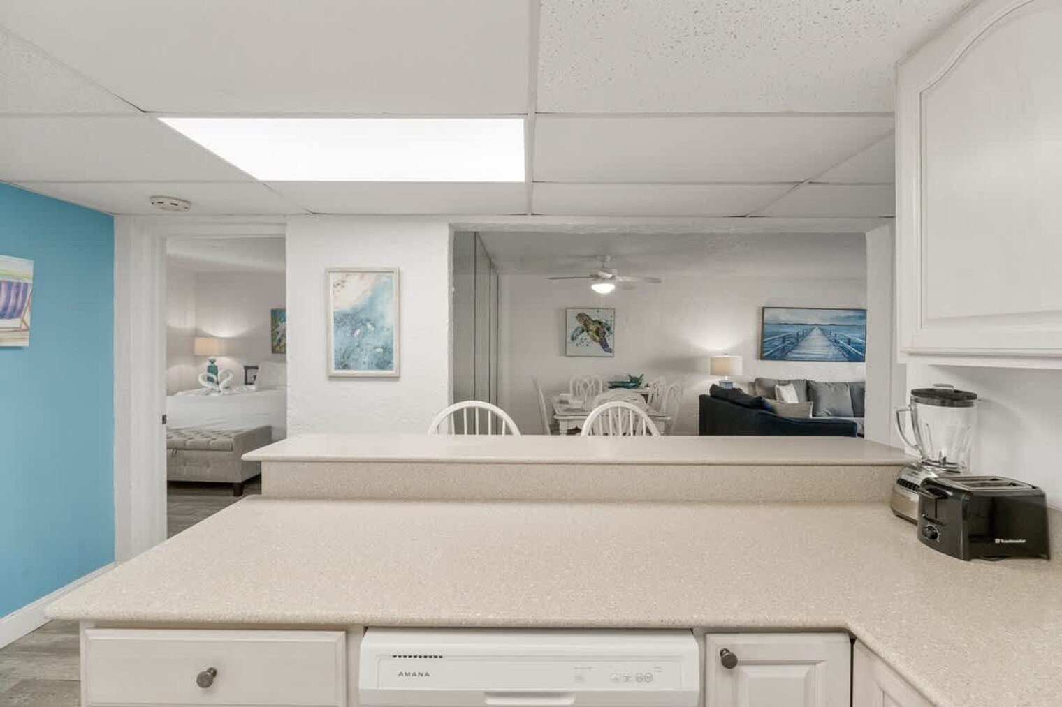 Building Photo - 8727 Thomas Dr