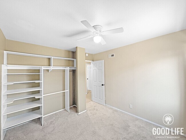 Building Photo - Renovated 4BR Home with Large Yard on Peaceful Cul-de-Sac