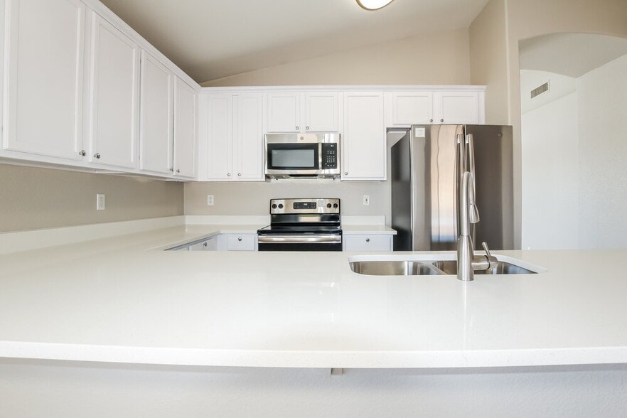 Building Photo - 4503 N 88th Ave