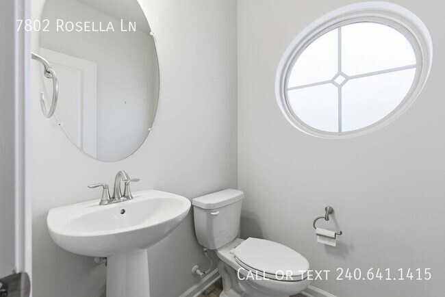 Building Photo - 7802 Rosella Ln