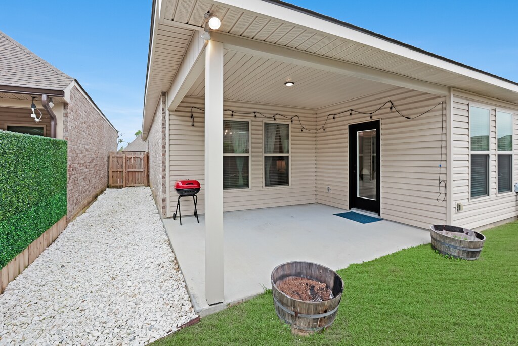 Building Photo - 2429 Bald Cypress Dr