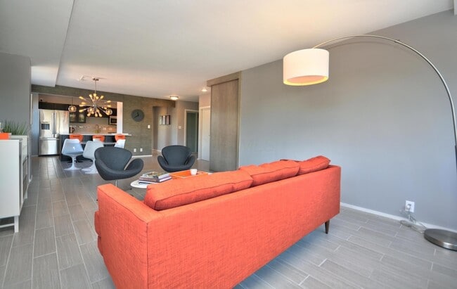 Building Photo - 1620 E Broad St