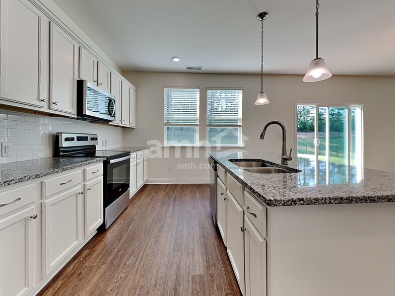 Building Photo - 14114 Millers Creek Ln