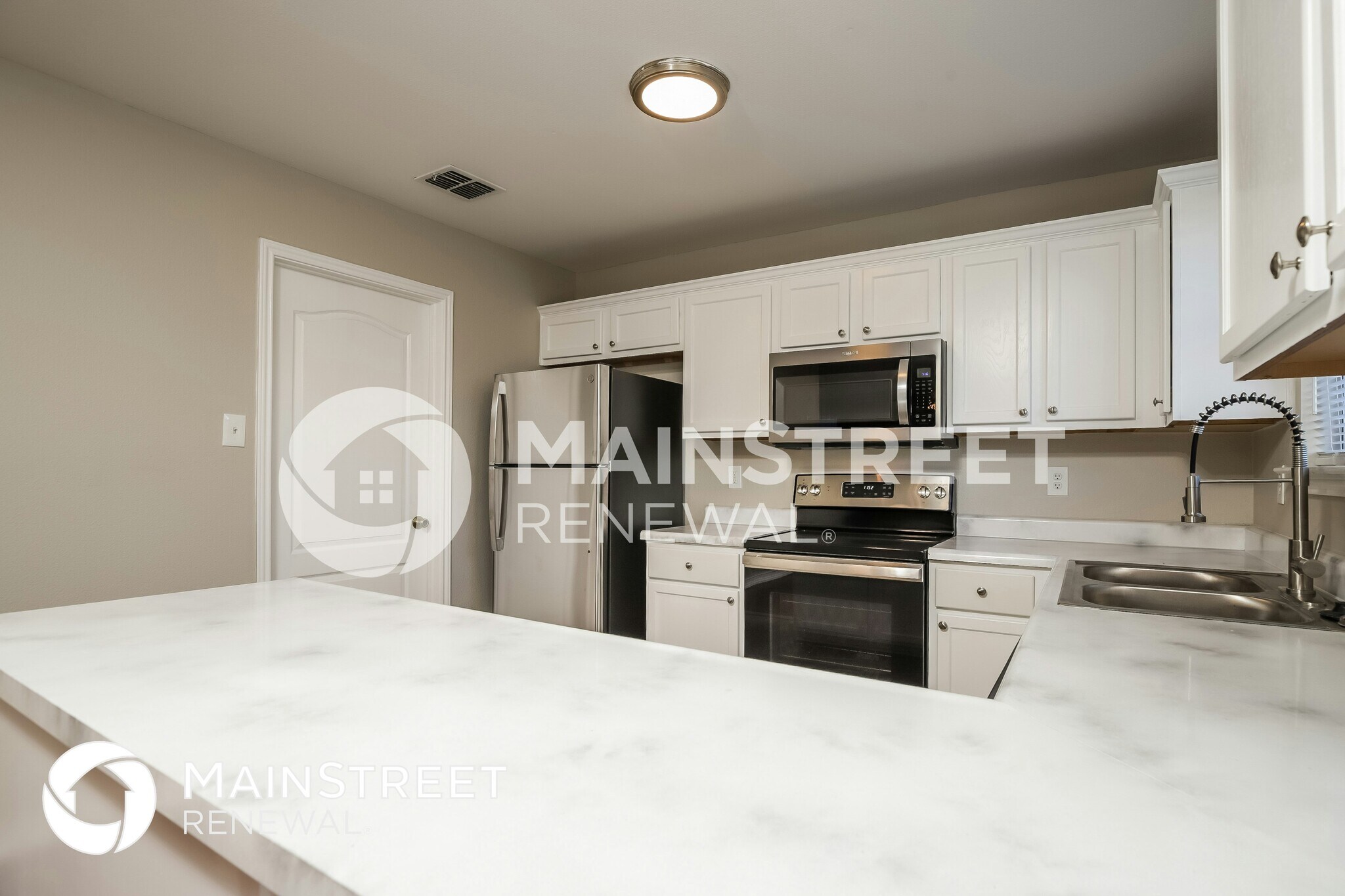Building Photo - 3927 Nuttall Oak Dr