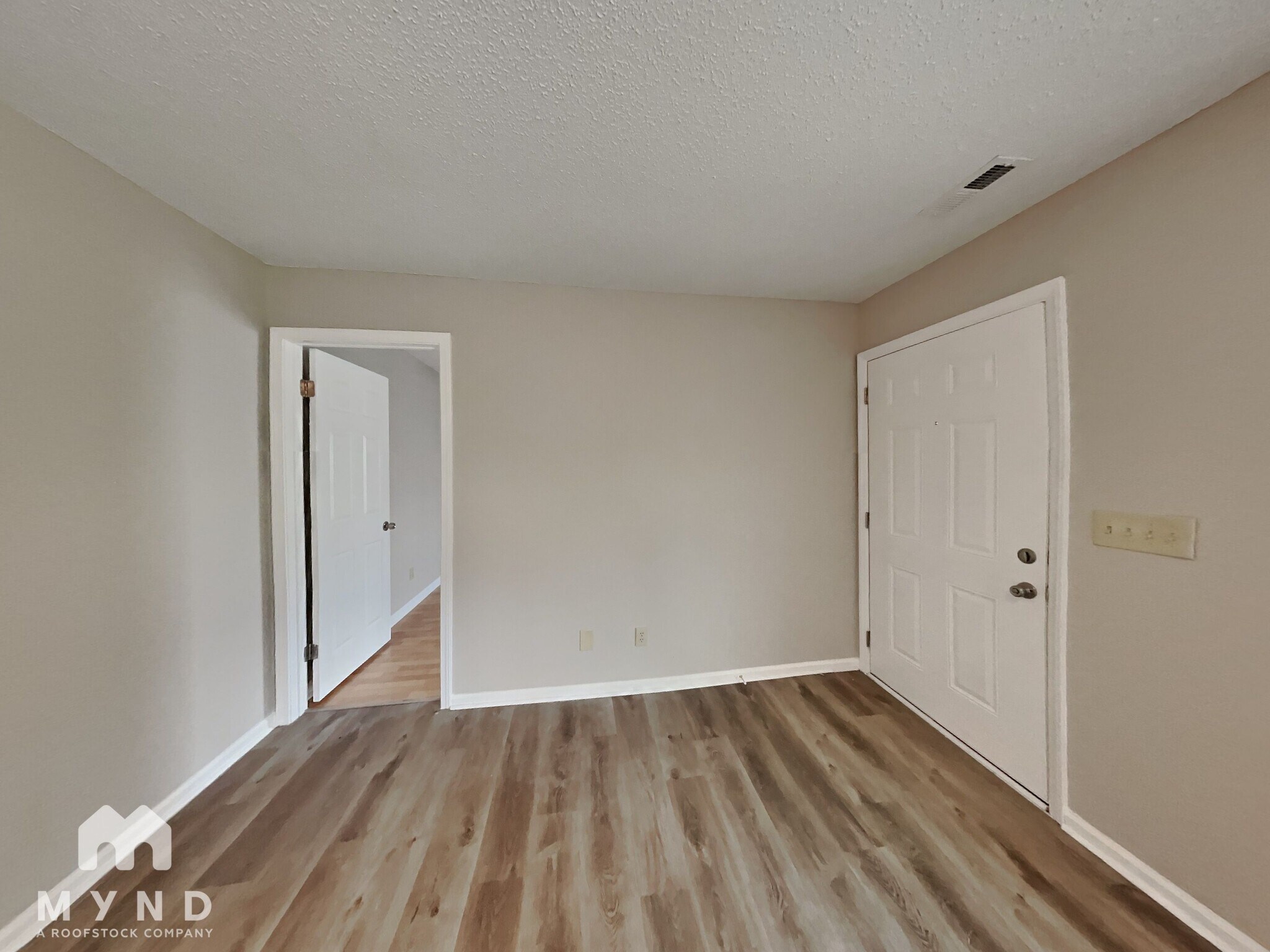 Building Photo - 150 Single Oak Dr