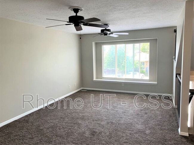 Building Photo - 9639 S Villa Springs Cove