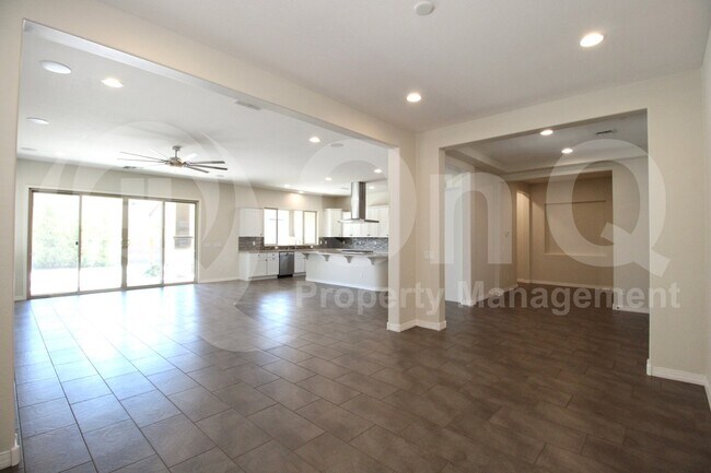 Building Photo - 3469 E Orleans Dr