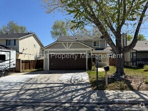 Building Photo - 2611 Sycamore Glen Dr