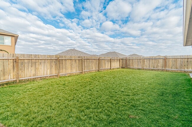 Building Photo - 2569 McCrae