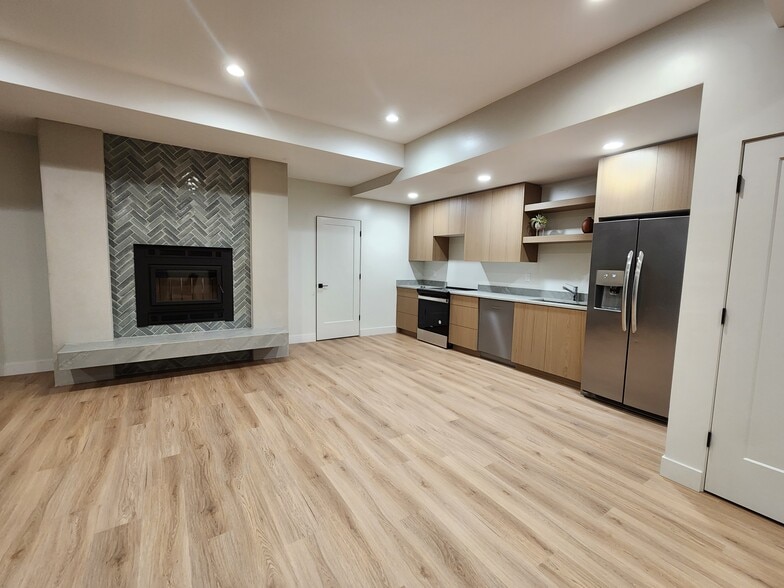 Building Photo - 550 E 4525 N