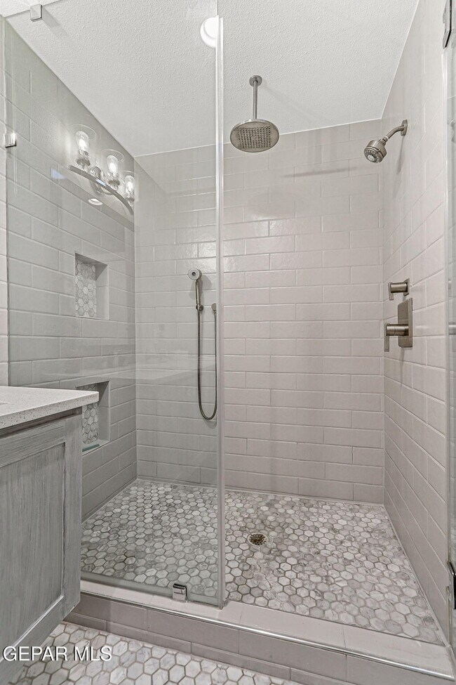 Building Photo - 9904 Monaco Dr