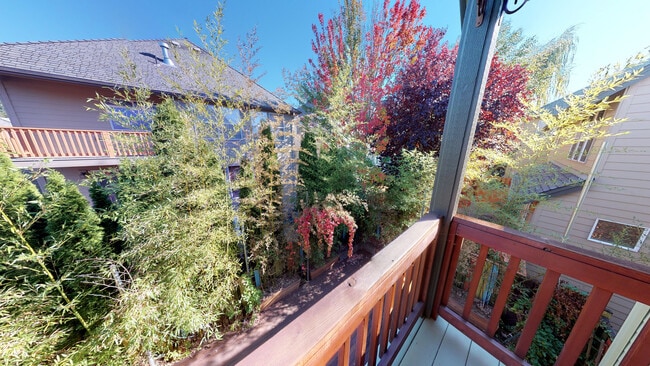 Building Photo - BETHANY LUXURY HOME! NO MOVE-IN DEPOSIT wi...