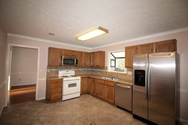 Building Photo - 4991 Sugar Creek Dr