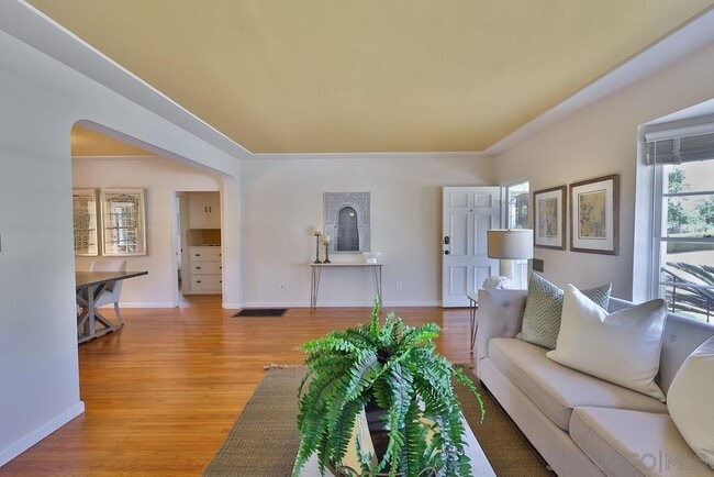 Building Photo - 4823 Hart Dr