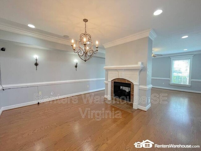 Building Photo - 2940 Hollister Ave