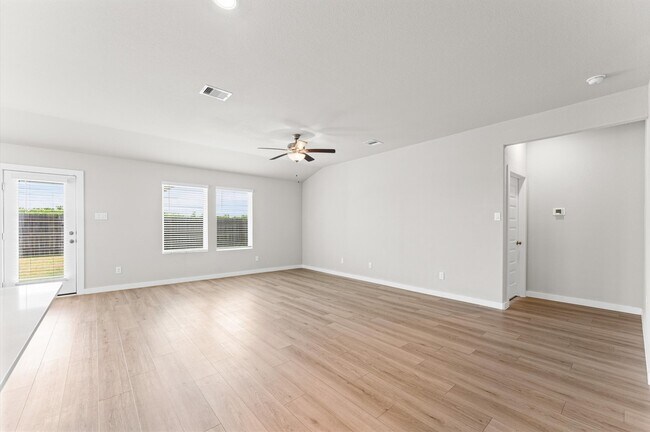 Building Photo - 10520 Deussen Ln