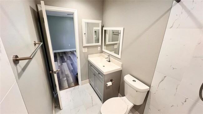 Building Photo - 1184 Calanda Ave