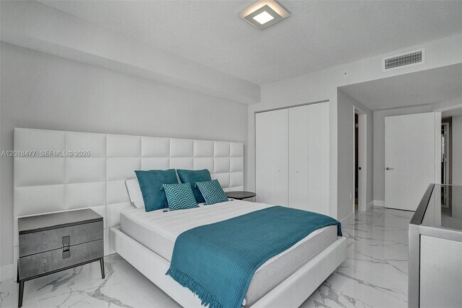 Building Photo - 330 Sunny Isles Blvd