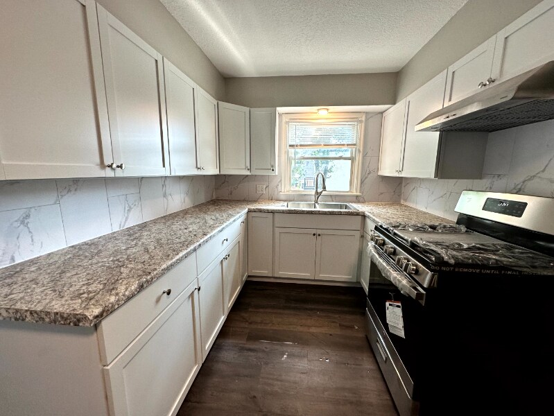 Building Photo - 2804 E 44th St