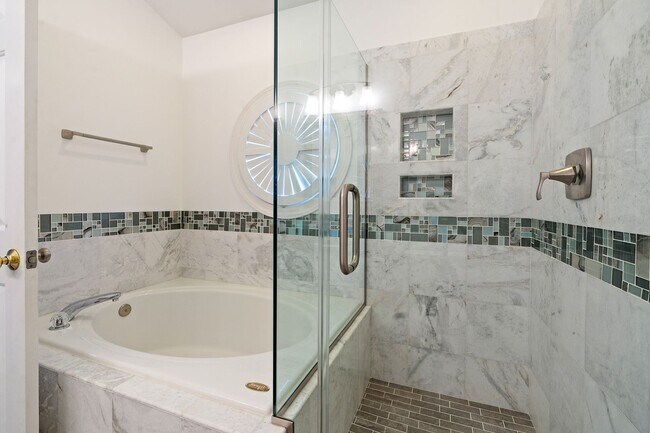 Building Photo - Southern Village Townhome available in early August