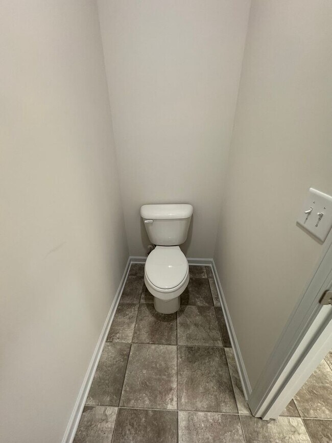 Building Photo - Brand New 3/2.5 House in Armuchee- $2,150