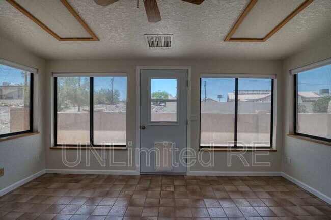 Building Photo - 2512 Cisco Dr S